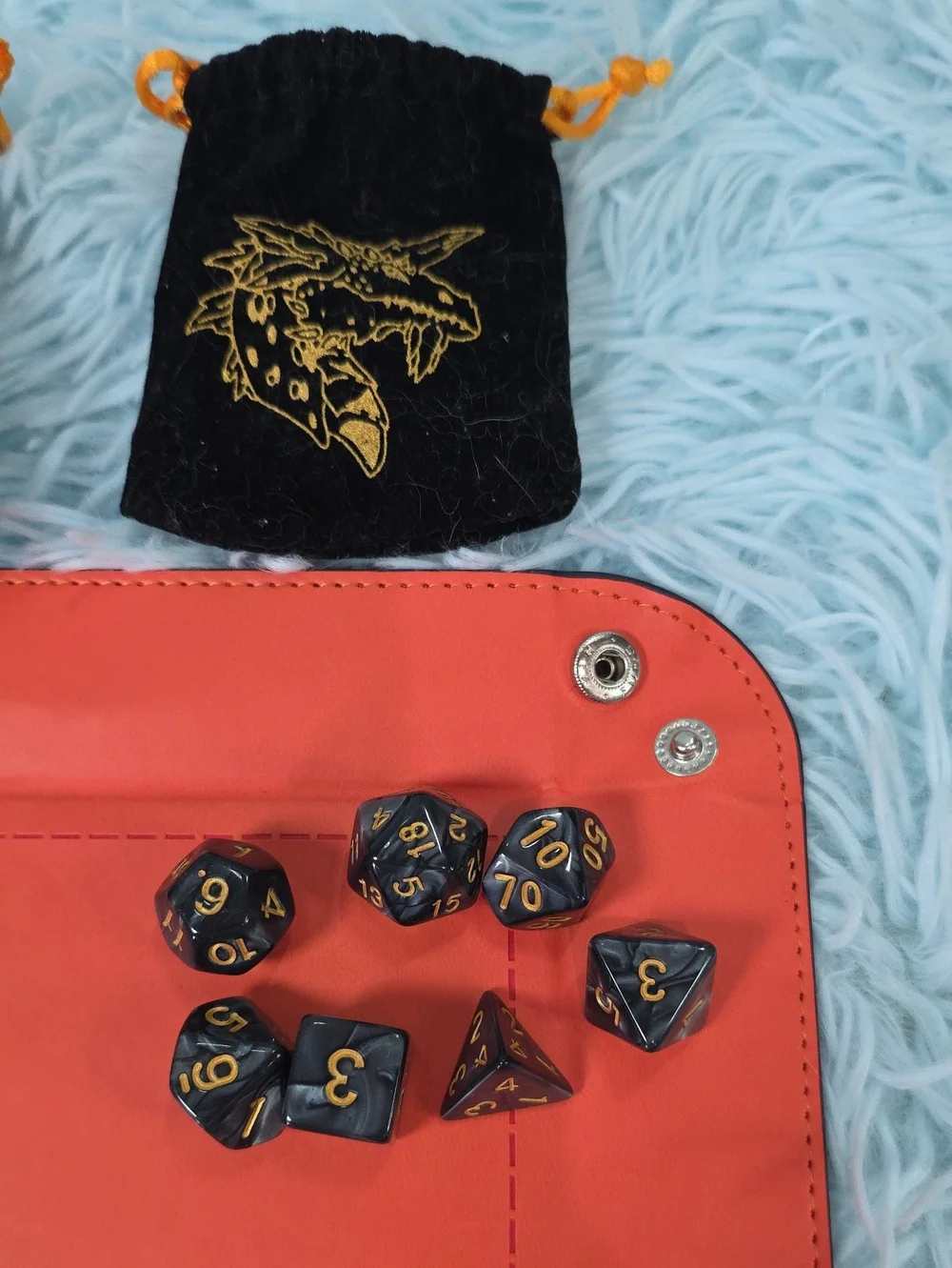 28pc Polyhedral DND Dice Set with Snap Corner Dice Tray & 4 Dice Storage Bags